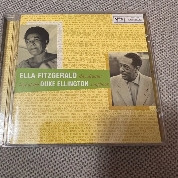 - ๐5 for $15 ๐ ELLA FITZGERALD DAY DREAM/ BEST OF DUKE ELLINGTON SONGBOOK CD - Picture 1 of 3